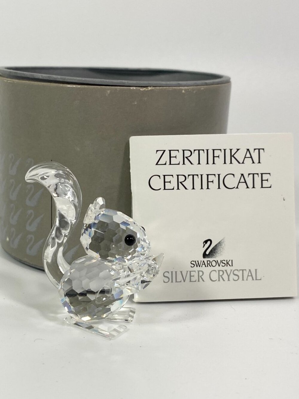 Vintage Swarovski Crystal Squirrel Holding Nut Figurine 7662 Woodland Friends
